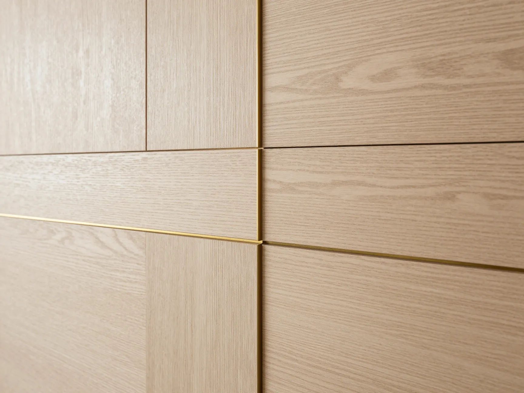 Combine wood with other materials in mixed material compositions
