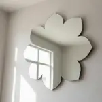 8 Reflective Mirror Flower Decor Pieces For A Glamorous Touch